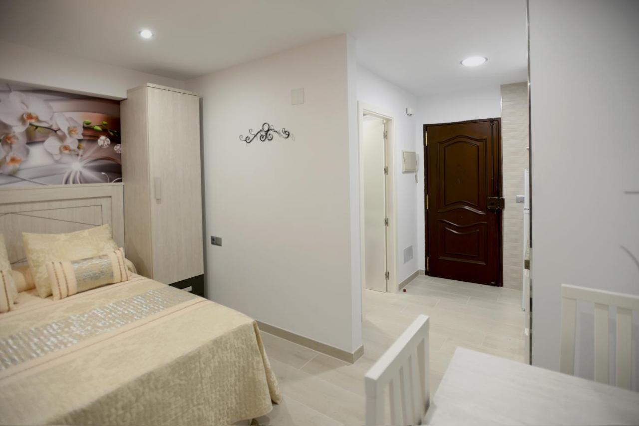 Avda Tore Tore Edif Malaga Torre Del Mar Exterior photo