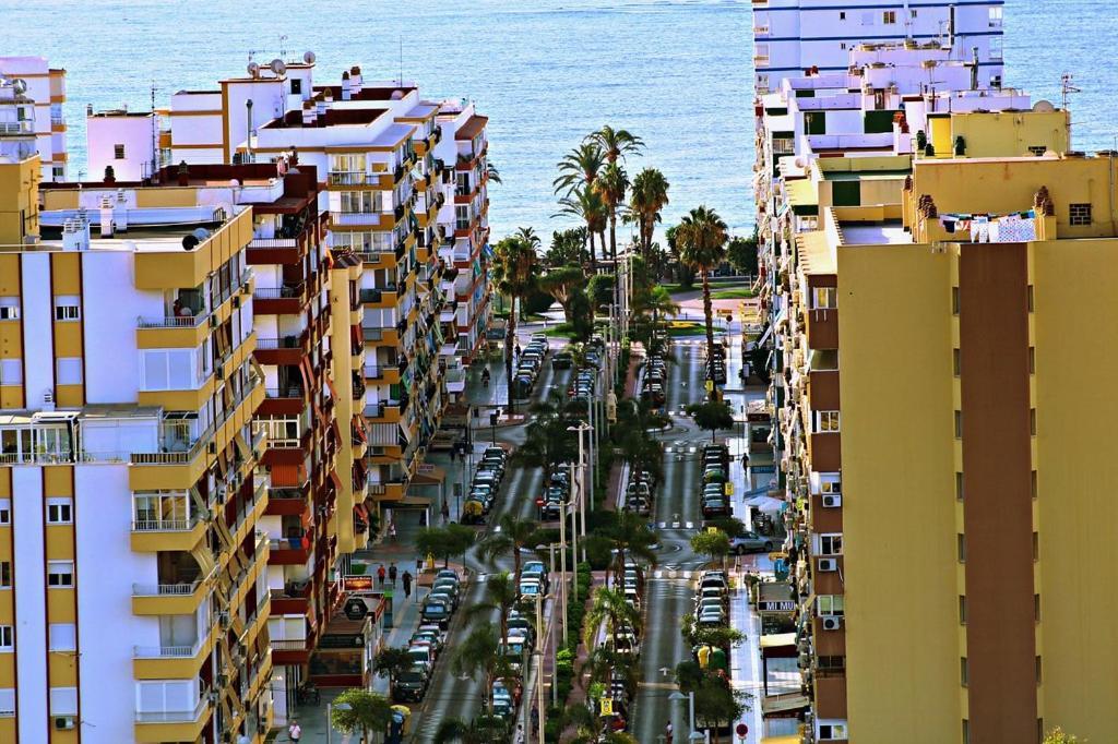 Avda Tore Tore Edif Malaga Torre Del Mar Exterior photo